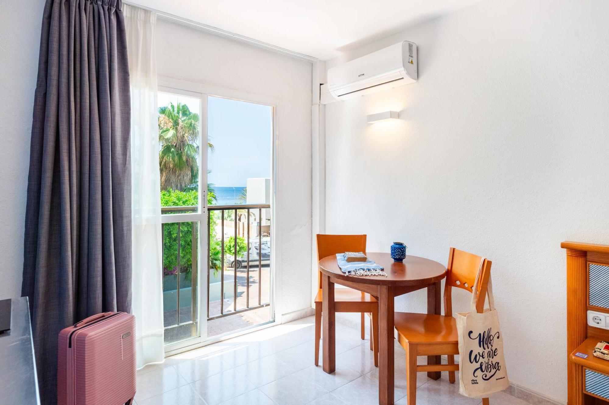 Vibra Calima Apartamentos - Adults Only San Antonio  Exterior photo