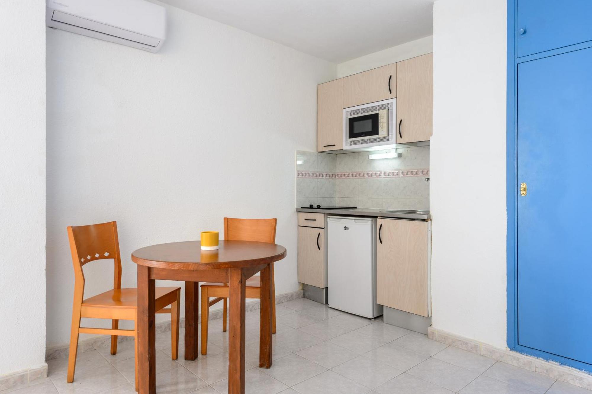 Vibra Calima Apartamentos - Adults Only San Antonio  Exterior photo